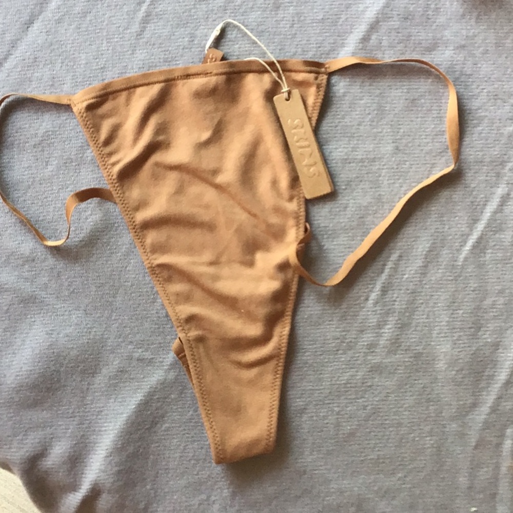 SKIMS Fits Everybody Thong, G-String, Cotton, color-Camel, size-3X, NWT